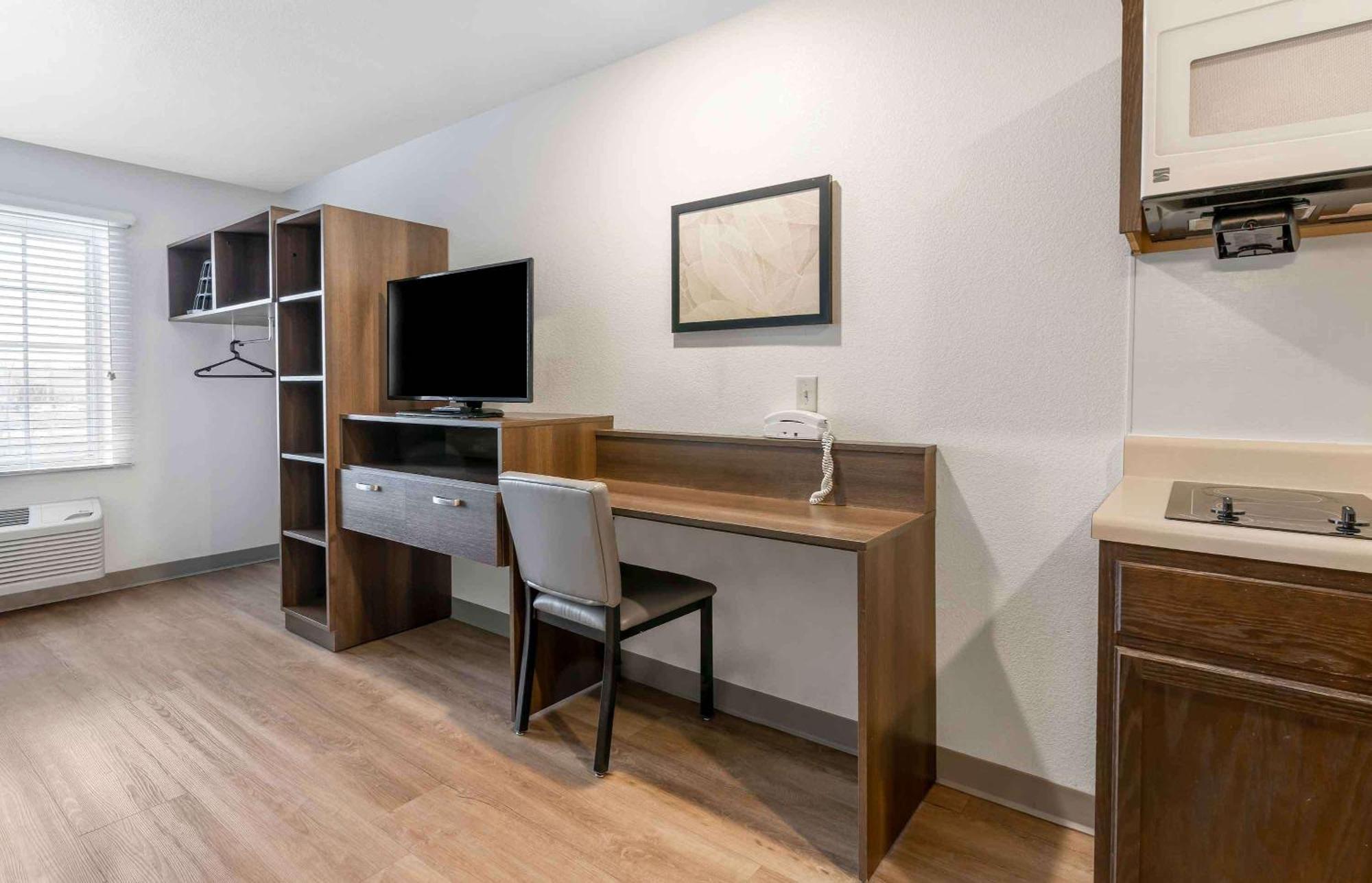 Extended Stay America Select Suites - Charlotte - Northlake ชาร์ล็อต ภายนอก รูปภาพ