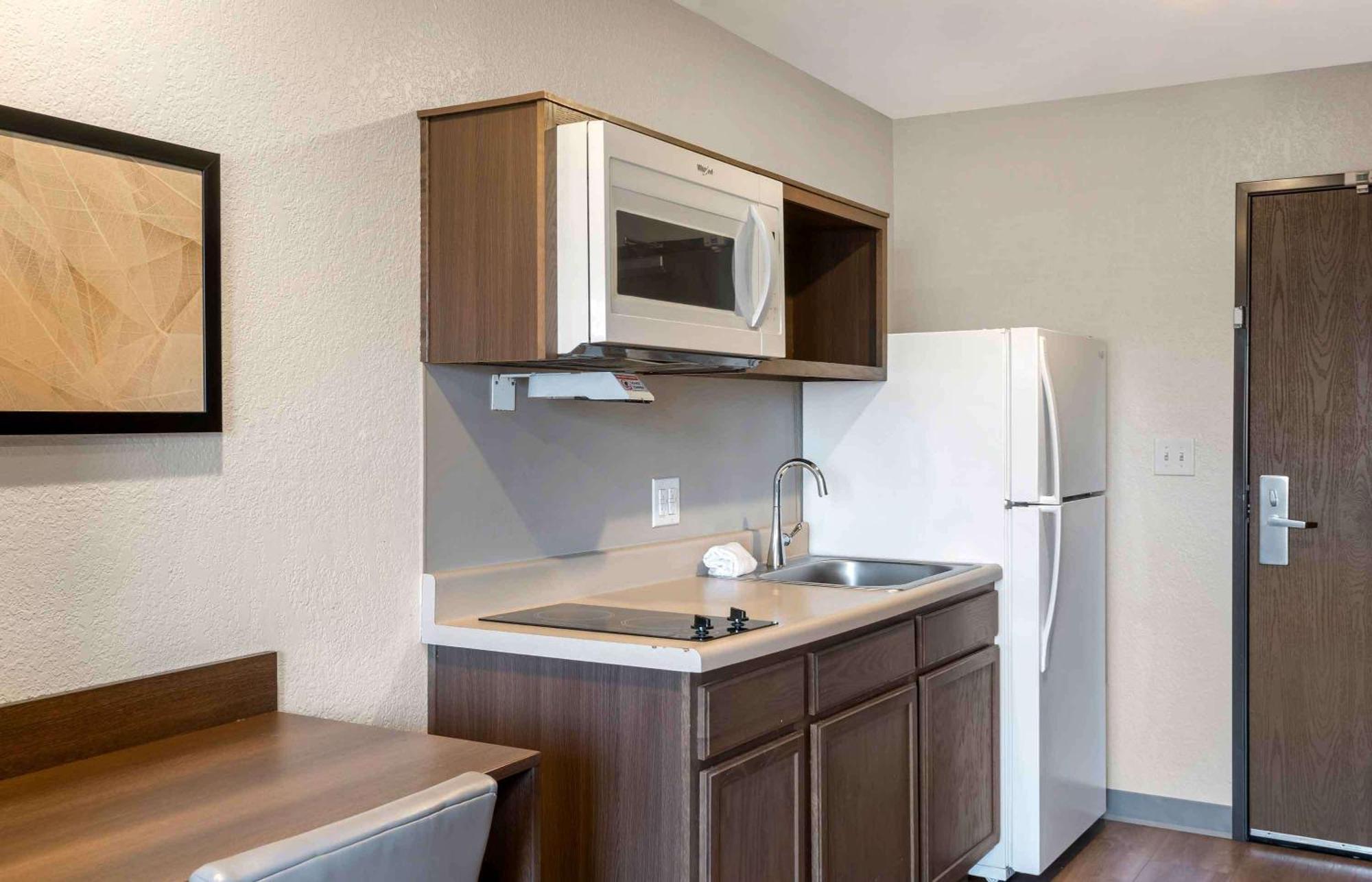 Extended Stay America Select Suites - Charlotte - Northlake ชาร์ล็อต ภายนอก รูปภาพ
